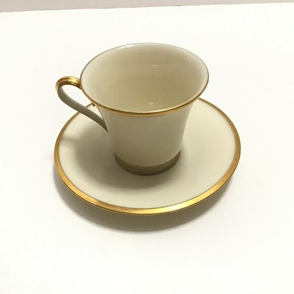 8pc LENOX 'Eternal' Elegant Bone China Teacup & Saucer Set Cream w/Gold Trim - Picture 4 of 8